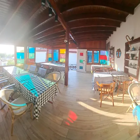 Casa de hóspedes Amazon Petite Palace 4*