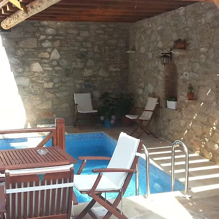 Amazon Petite Selcuk