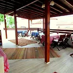 Amazon Petite Palace Гостевой дом 4*