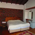 Гостевой дом Amazon Petite Palace