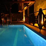 Гостевой дом Amazon Petite Palace 4*