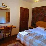 Amazon Petite Palace Pensionat 4*