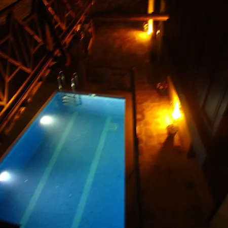 Maison d'hôtes Amazon Petite Palace 4*