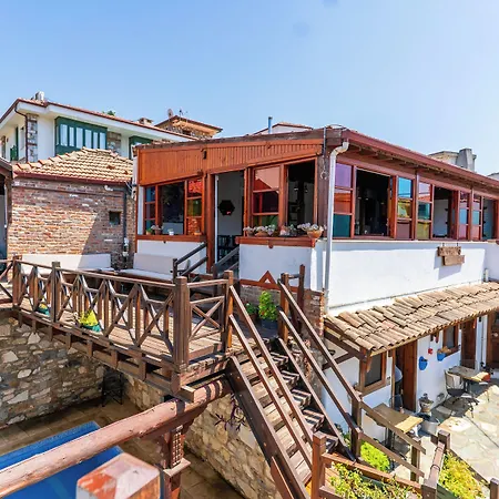 Amazon Petite Guest house 4*