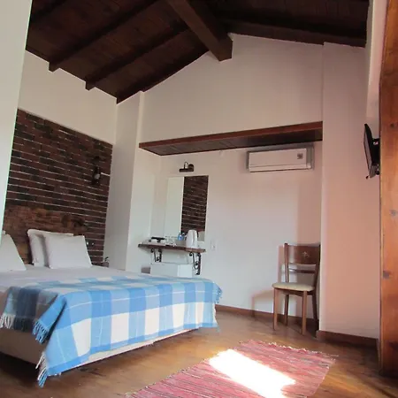 Гостевой дом Amazon Petite Palace