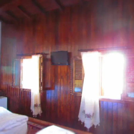 Гостевой дом Amazon Petite Palace